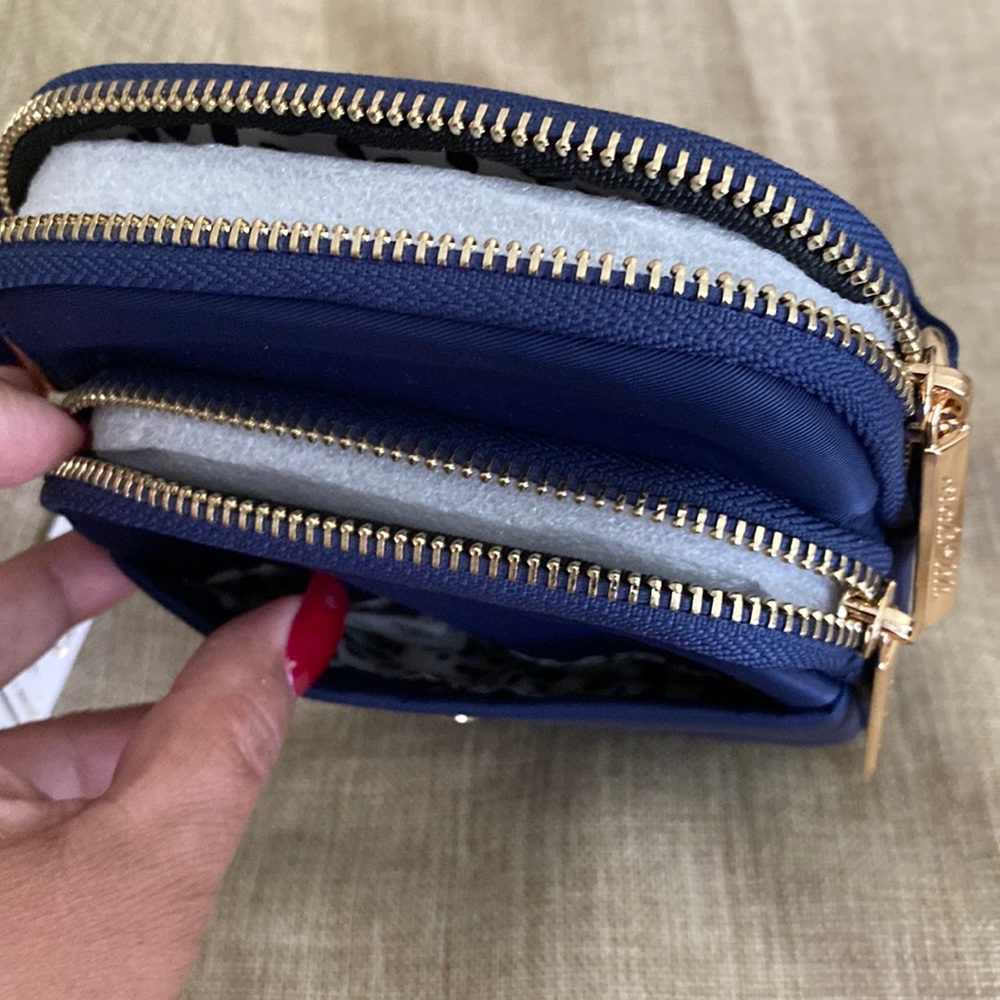 Mali + Lili Casey Nylon double compartment Crossbody - Picture 3 of 5